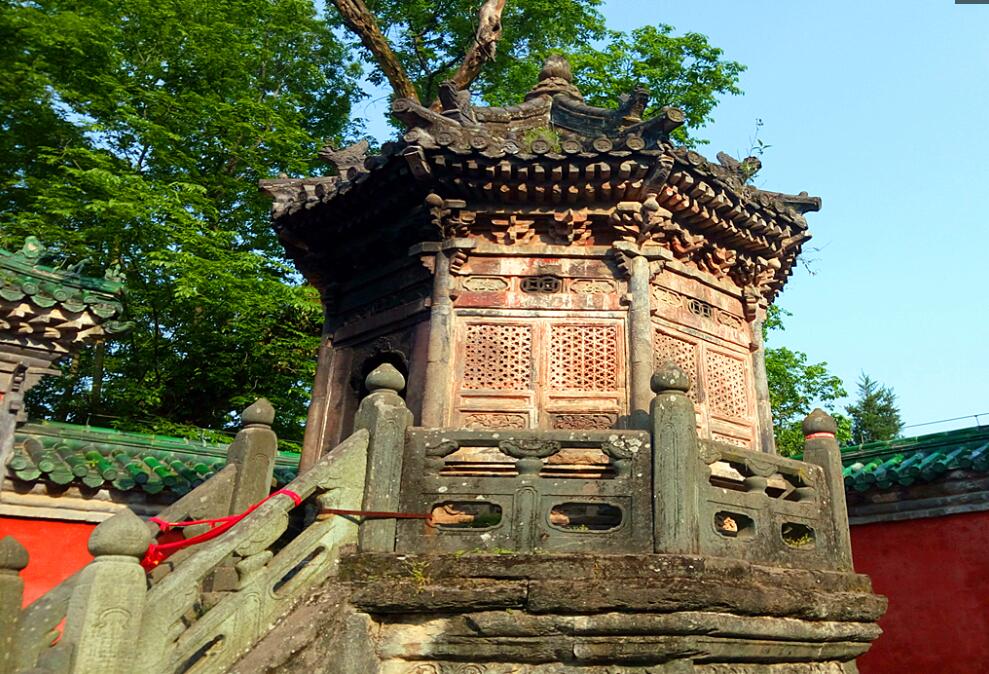 武当山太子坡,传说为真武大帝读书处