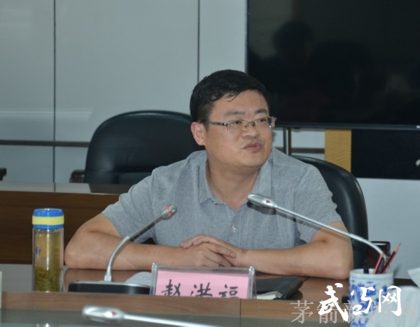 赵洪福讲话会上,赵洪福对当前综治维稳,"一感两度两率"工作提出了重要